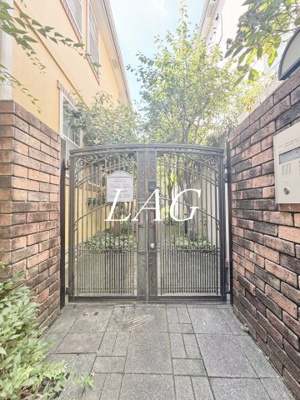 【エントランス】 | グランシェル | エントランスです。