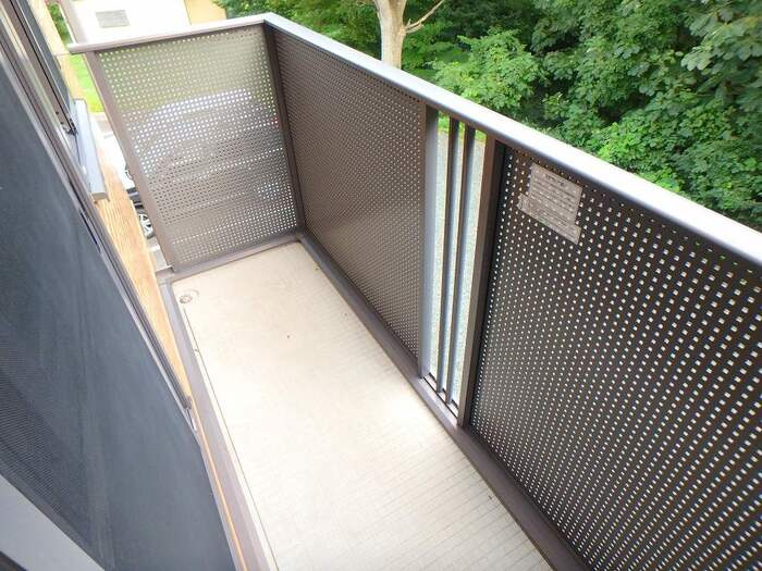 千富館　東館のバルコニー