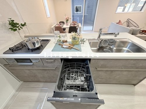 【居間・リビング】 | 【仲介手数料０円】愛甲郡愛川町第4中津　新築一戸建て　全5棟 | 愛甲郡愛川町第4中津　新築一戸建て　全5棟