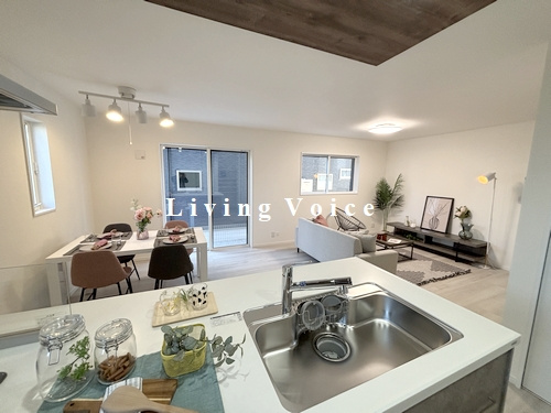 【玄関】 | 【仲介手数料０円】愛甲郡愛川町第4中津　新築一戸建て　全5棟 | 愛甲郡愛川町第4中津　新築一戸建て　全5棟