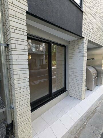 ソラシアレジデンス早稲田のエントランス