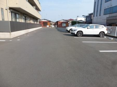 カインドネスハートの駐車場