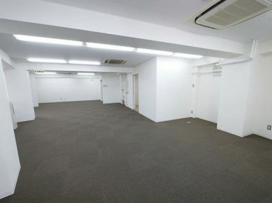 共同ビルサンシャ（梅林堂ビル）の内装
