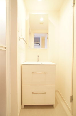 【洗面所】 | リブリ・リエゾン | 嬉しい独立洗面台付き