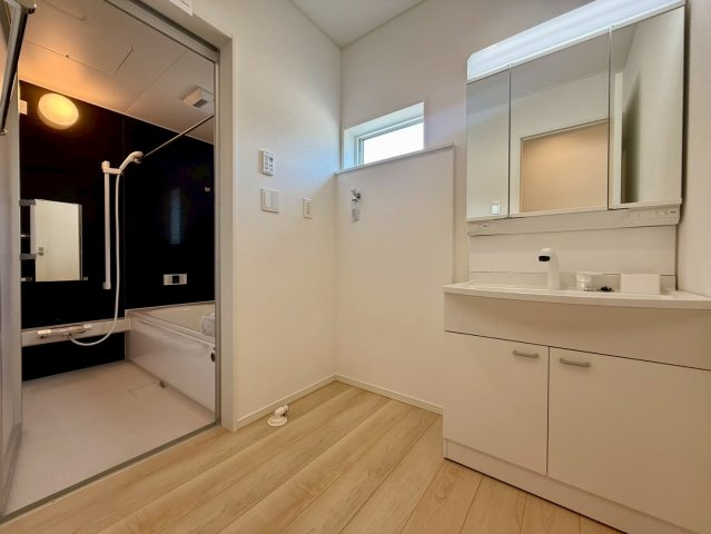 高知市桟橋通第一　1号棟の独立洗面台|※写真はイメージです。