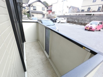 【バルコニー】 | ラスリーズ | バルコニー