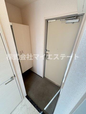 【玄関】 | ライジングサンⅢ