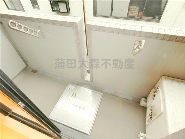 ルーブル蒲田南のバルコニー|物干し金具付きのバルコニー