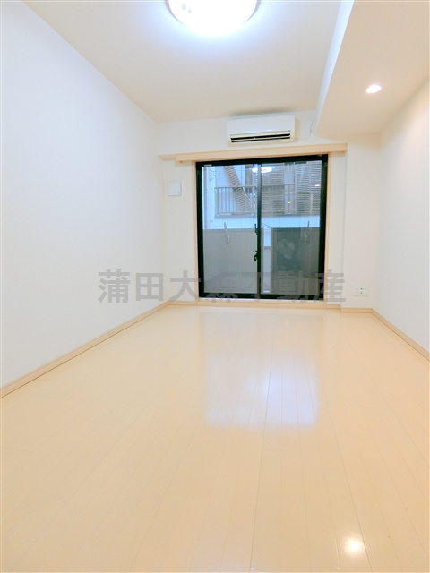 ルーブル蒲田南の居間・リビング|洋室