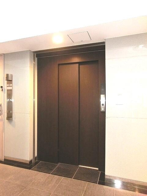 RESIDIA上野池之端の設備|レジディア上野池之端のエレベーターです