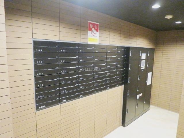 メイクスデザイン東十条のその他共用部分|郵便ポストです☆