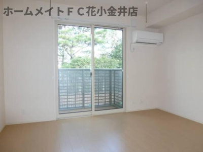 【居間・リビング】 | ローズガーデンS