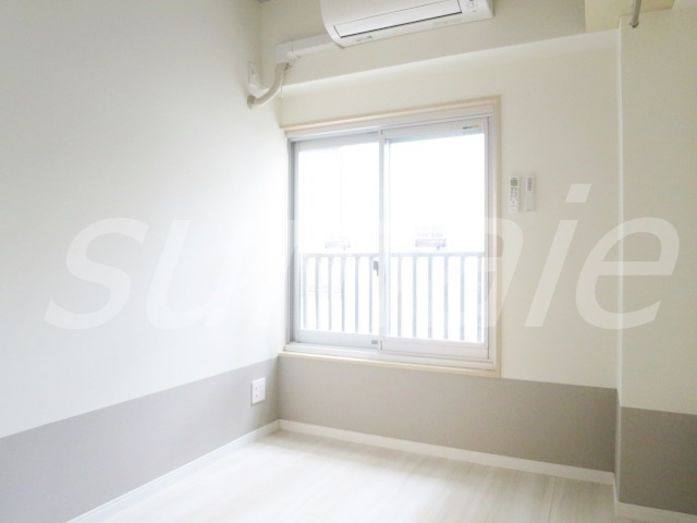 リヒトライフ侑里の寝室|4帖の居室です☆