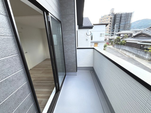 【バルコニー】 | 福岡市西区今宿東1丁目1期　1号棟（全3棟）【仲介手数料無料・0円】 | 施工例。施工例は完成時と異なる場合があります。