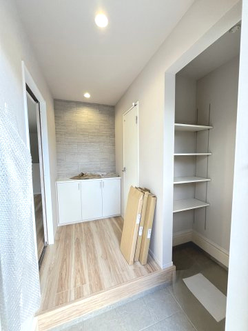 【玄関】 | 福岡市西区今宿東1丁目1期　1号棟（全3棟）【仲介手数料無料・0円】 | 施工例。施工例は完成時と異なる場合があります。