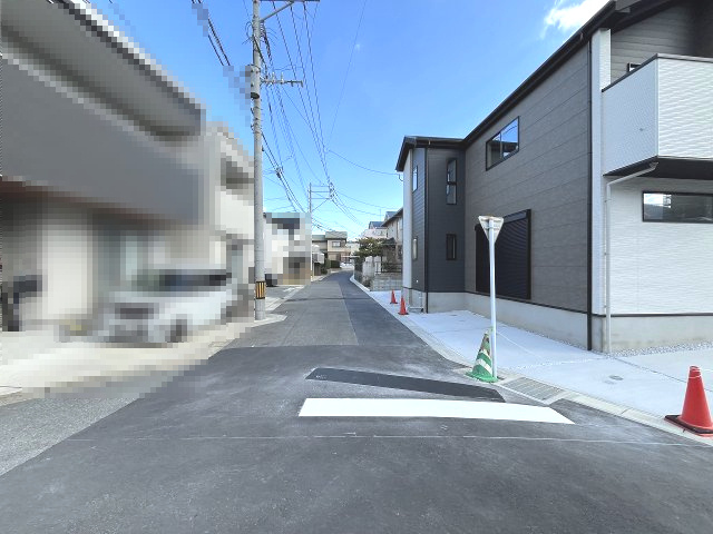 【その他】 | 福岡市西区今宿東1丁目1期　2号棟（全3棟）【仲介手数料無料・0円】 | 現地写真。前面道路です。