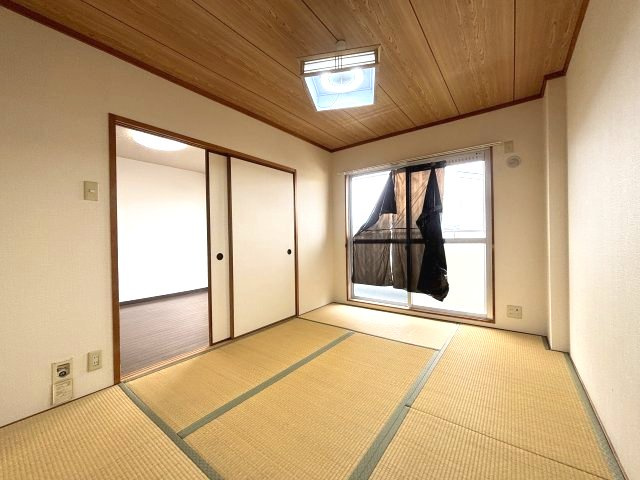 ウイングヒルズ羽曳野の和室