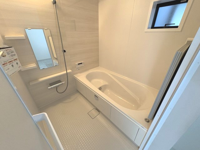 【浴室】 | 福岡市西区今宿東1丁目1期　3号棟（全3棟）【仲介手数料無料・0円】 | 施工例。浴室です。施工例は完成時と異なる場合があります。