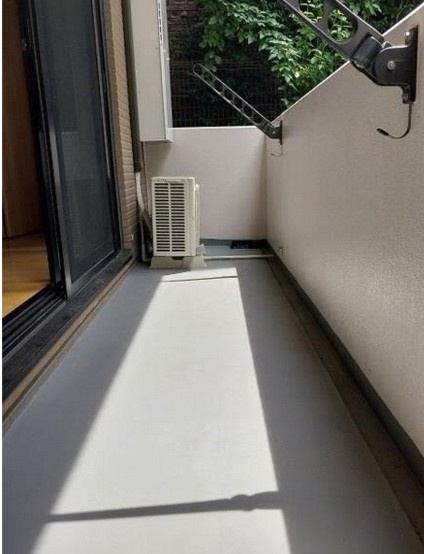 【バルコニー】