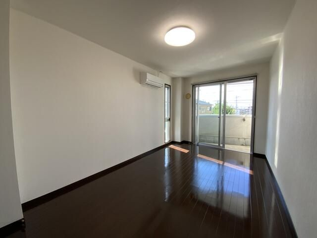 イシモビルの居間・リビング