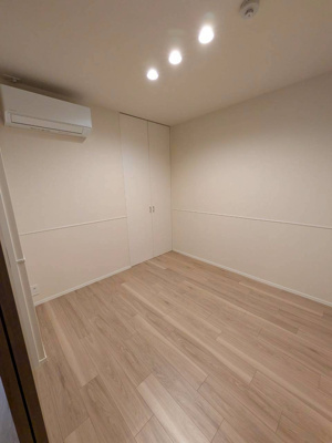 【洋室】 | メゾンクレール谷在家