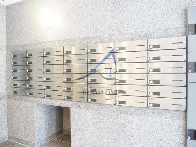 ルーブル新丸子のその他共用部分|集合ポストです。