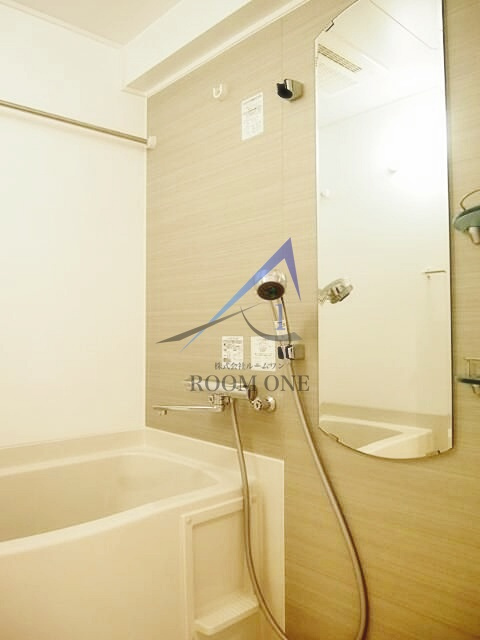ルーブル新丸子の浴室|お風呂です。