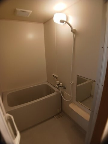 ローズパーク戸ケ崎　　 刈谷市近郊の賃貸はクラスホームの浴室|お風呂です