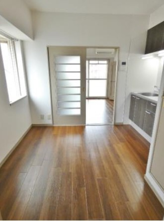 アメニティスエの居間・リビング