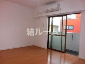 板橋区小茂根２丁目の賃貸マンションの居間・リビング