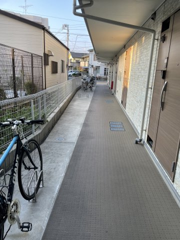 川崎市多摩区菅６丁目の賃貸マンションのロビー