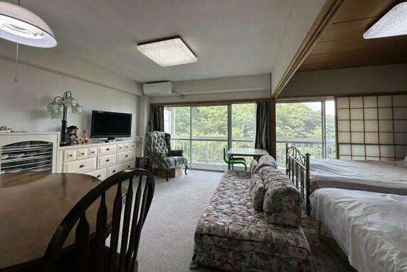 熱海ハイプラザの洋室