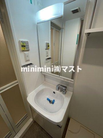 ワールドアイ難波City Gateの洗面所