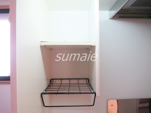 スカイプラザのキッチン|キッチン上部の収納です！