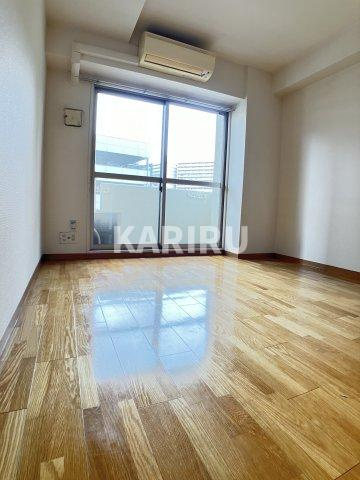 ドルチェ・ヴィータ（都島）の居間・リビング