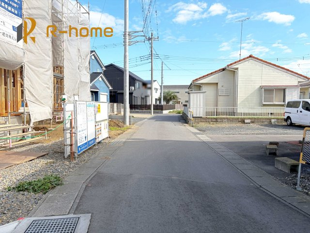 ひたちなか市稲田10期　新築戸建て　1号棟の前面道路含む現地写真|周辺環境も併せて案内致します♪
ぜひ現地へお越しください♪