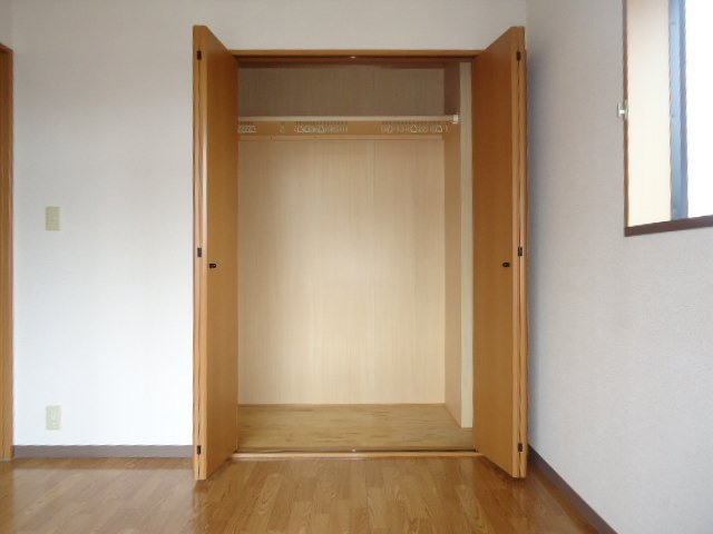 エバールミナス志乃　　刈谷市近郊の賃貸はクラスホームの内装|洋室（6帖東）