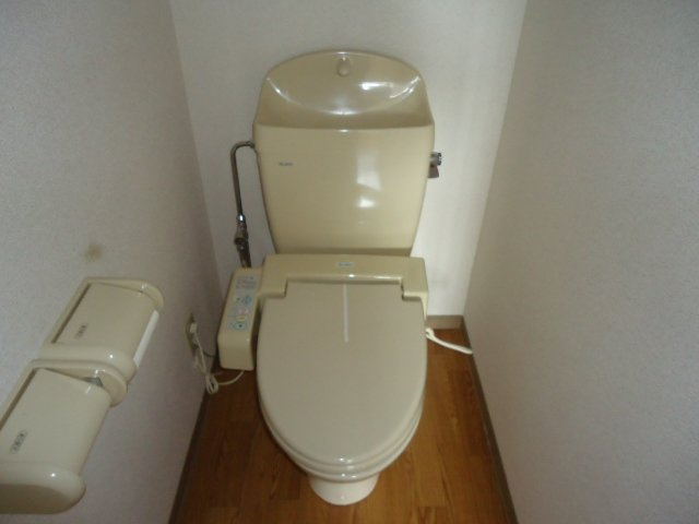 エバールミナス志乃　　刈谷市近郊の賃貸はクラスホームのトイレ|シャワー付トイレ