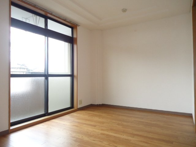 エバールミナス志乃　　刈谷市近郊の賃貸はクラスホームの内装|洋室（6帖西）