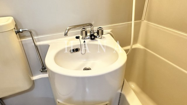 ミッレ・ミリアの洗面所|他部屋参照