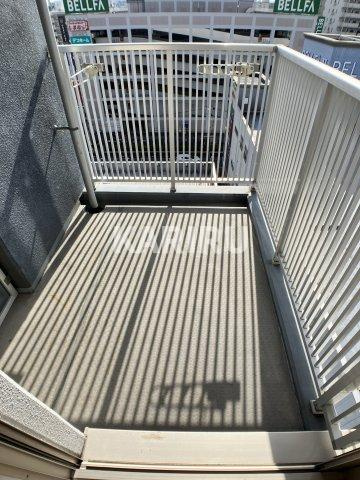 エスティライフ大阪都島のバルコニー