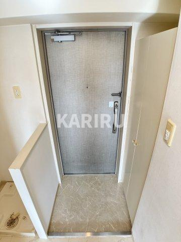 エスティライフ大阪都島の玄関