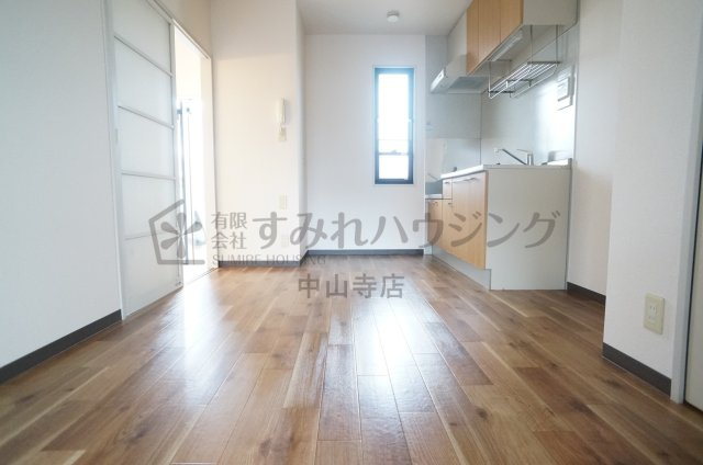 セントポーリア鴻池の居間・リビング|参考、同建物・同間取りの号室