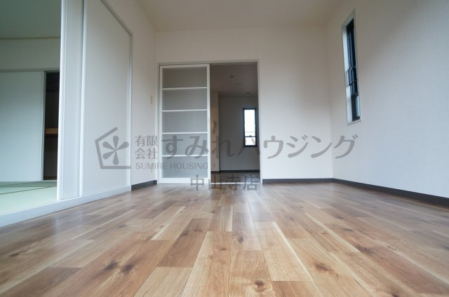 セントポーリア鴻池の玄関|参考、同建物・同間取りの号室