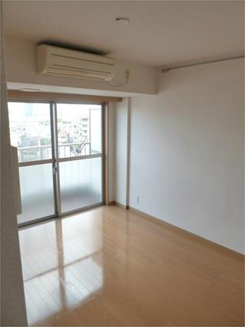 新宿区原町１丁目の賃貸マンションの居間・リビング