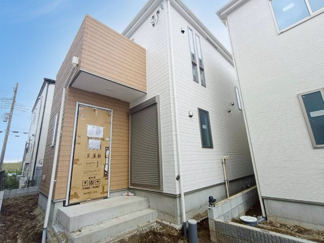 三郷市　彦成1丁目　新築戸建　全2棟　の外観|外観です