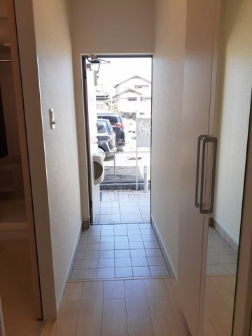 シャトワ宮後　　刈谷市近郊の賃貸はクラスホームの玄関|明るい玄関です