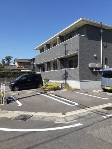 シャトワ宮後　　刈谷市近郊の賃貸はクラスホームの駐車場|駐車スペースもあります