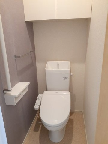 シャトワ宮後　　刈谷市近郊の賃貸はクラスホームのトイレ|ゆったりとした空間のトイレです