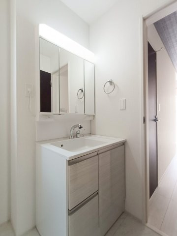 三郷市　彦成1丁目　新築戸建　全2棟　の洗面所|施工例です